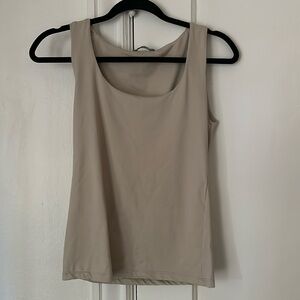 Women’s shapewear tank top